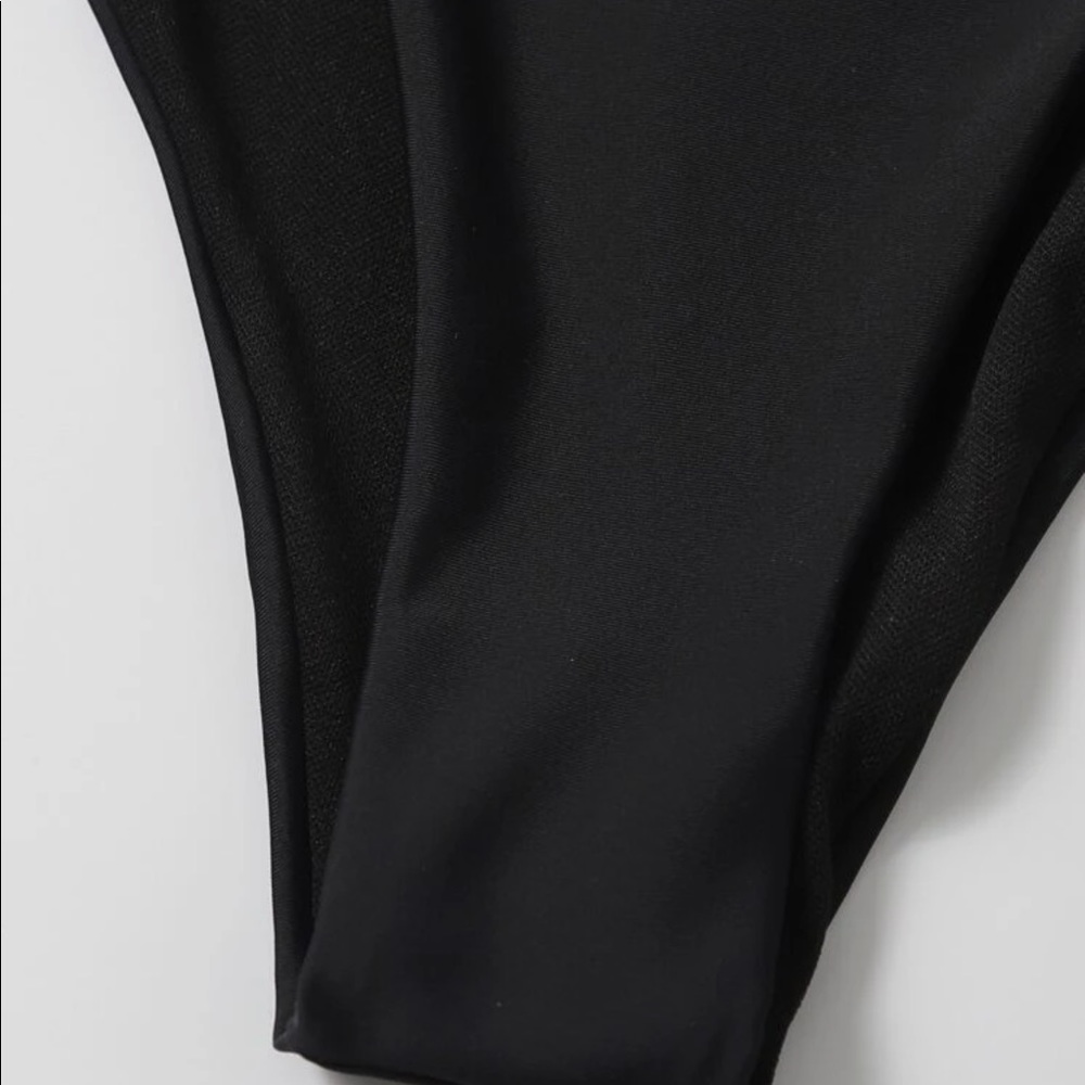 WHITE/BLACK TWO TONE CUTOUT ONE SHOULDER ONE PIECE - Picture 5 of 8